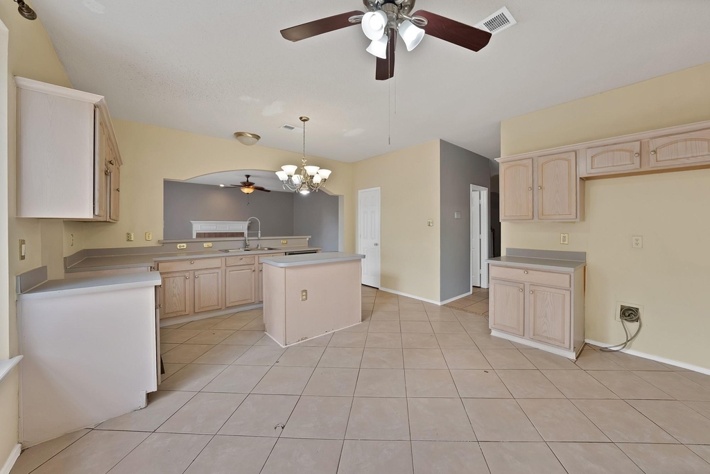 745 Woodridge Drive - Photo 16