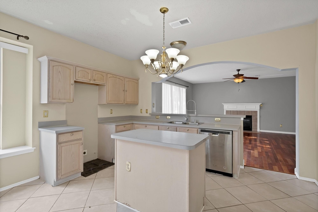 745 Woodridge Drive - Photo 17