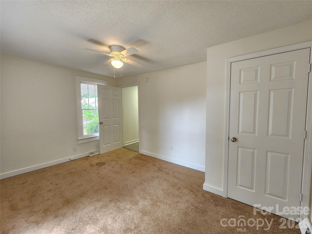 650 Harris Street Nw - Photo 7