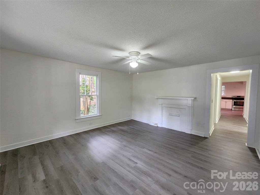 650 Harris Street Nw - Photo 1