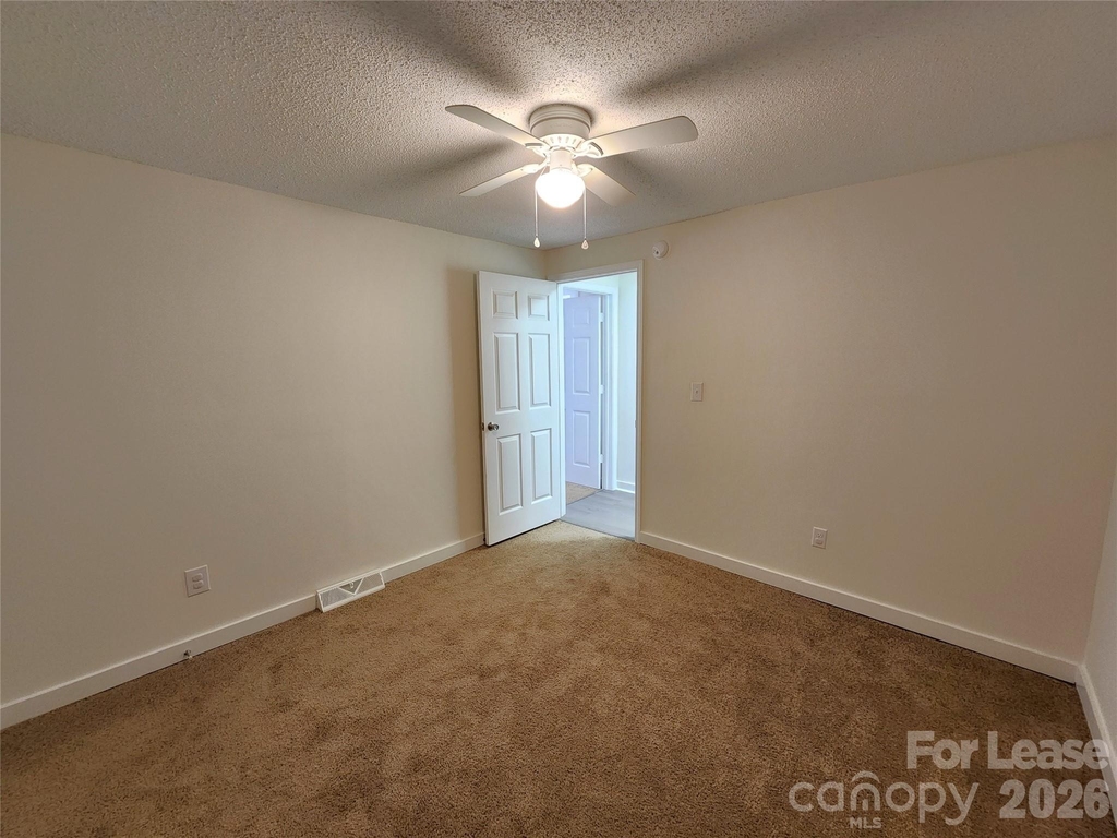 650 Harris Street Nw - Photo 11
