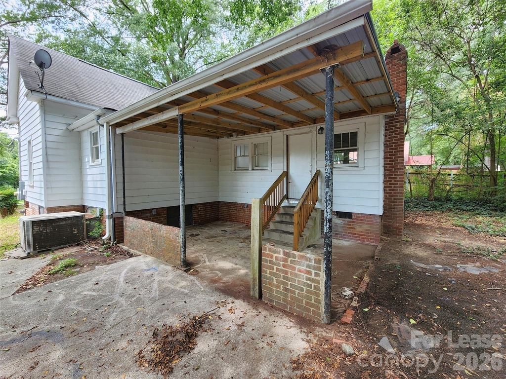 650 Harris Street Nw - Photo 16