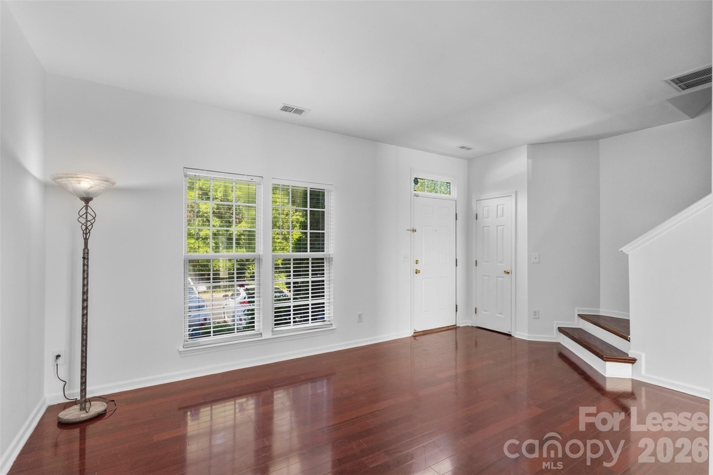 11022 Garden Oaks Lane - Photo 2