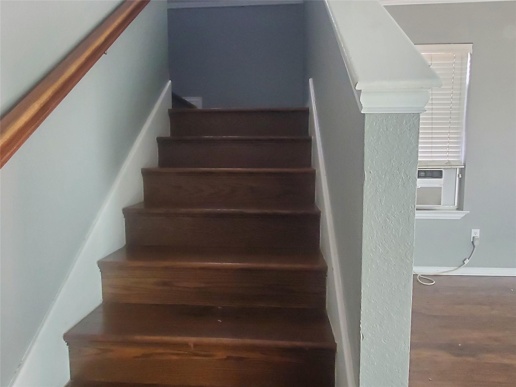 3607 Hamburg Court - Photo 3