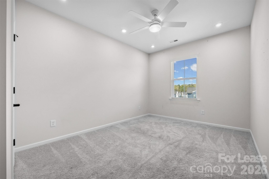 217 Brooks Springs Drive - Photo 28