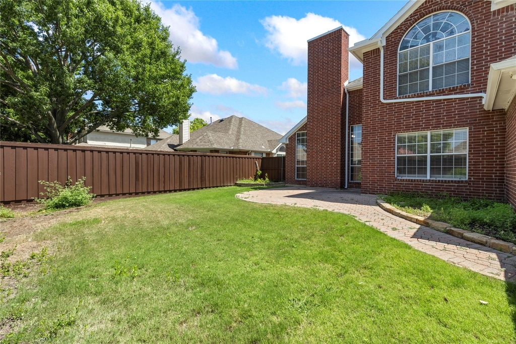 7421 Avalon Drive - Photo 9