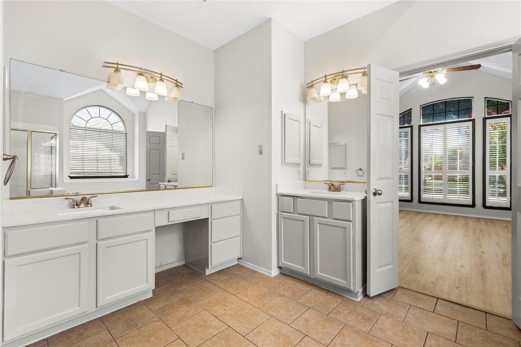 7421 Avalon Drive - Photo 5