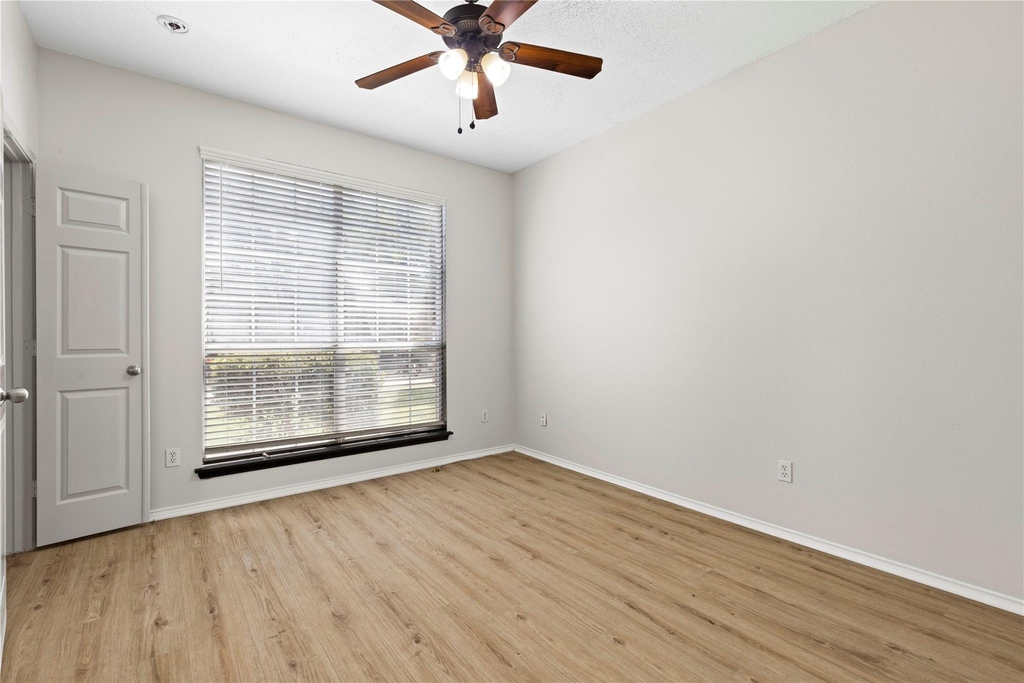 7421 Avalon Drive - Photo 15