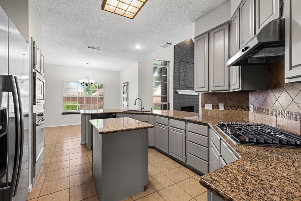 7421 Avalon Drive - Photo 3