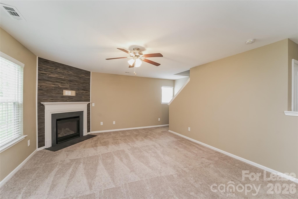 2028 Misty Rose Lane - Photo 4