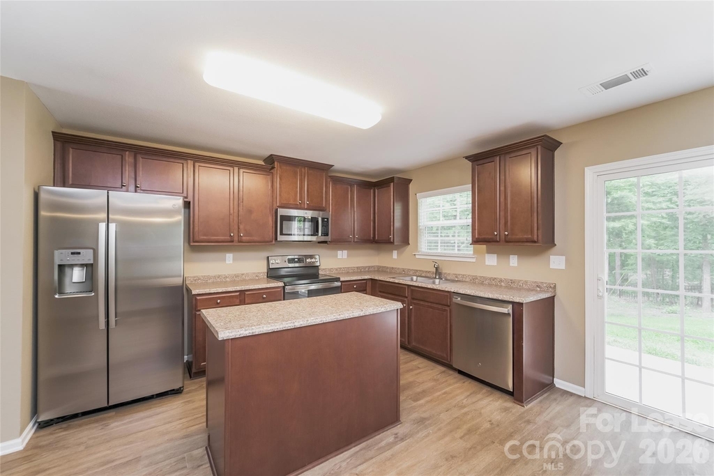 2028 Misty Rose Lane - Photo 2