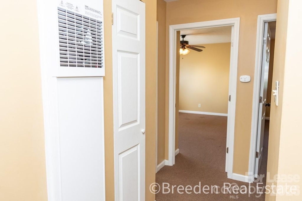 239 Maple Street - Photo 10