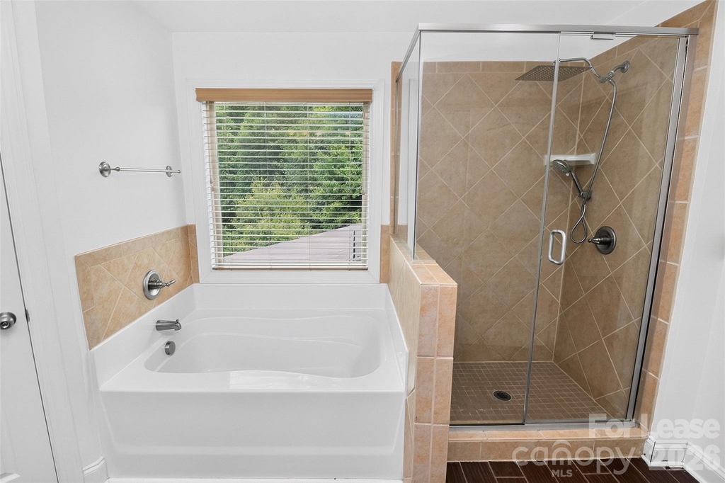 549 Daventry Court - Photo 26