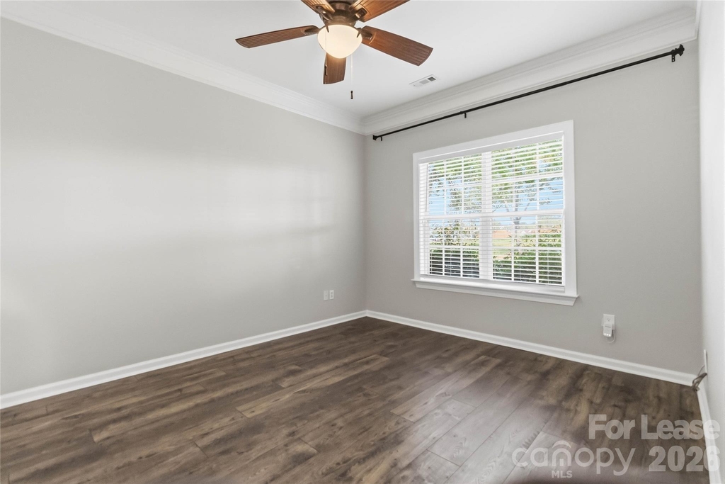 8710 Arrowhead Place Lane - Photo 12