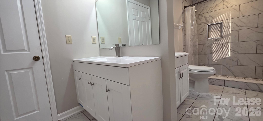 7200 Shadowlake Drive - Photo 11