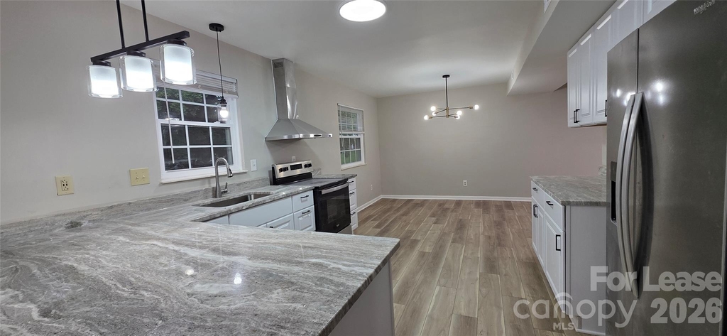 7200 Shadowlake Drive - Photo 4
