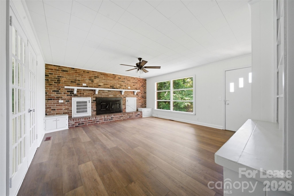 2988 Great Falls Highway - Photo 7