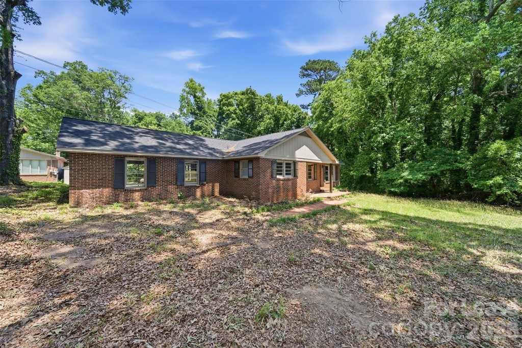 2988 Great Falls Highway - Photo 1