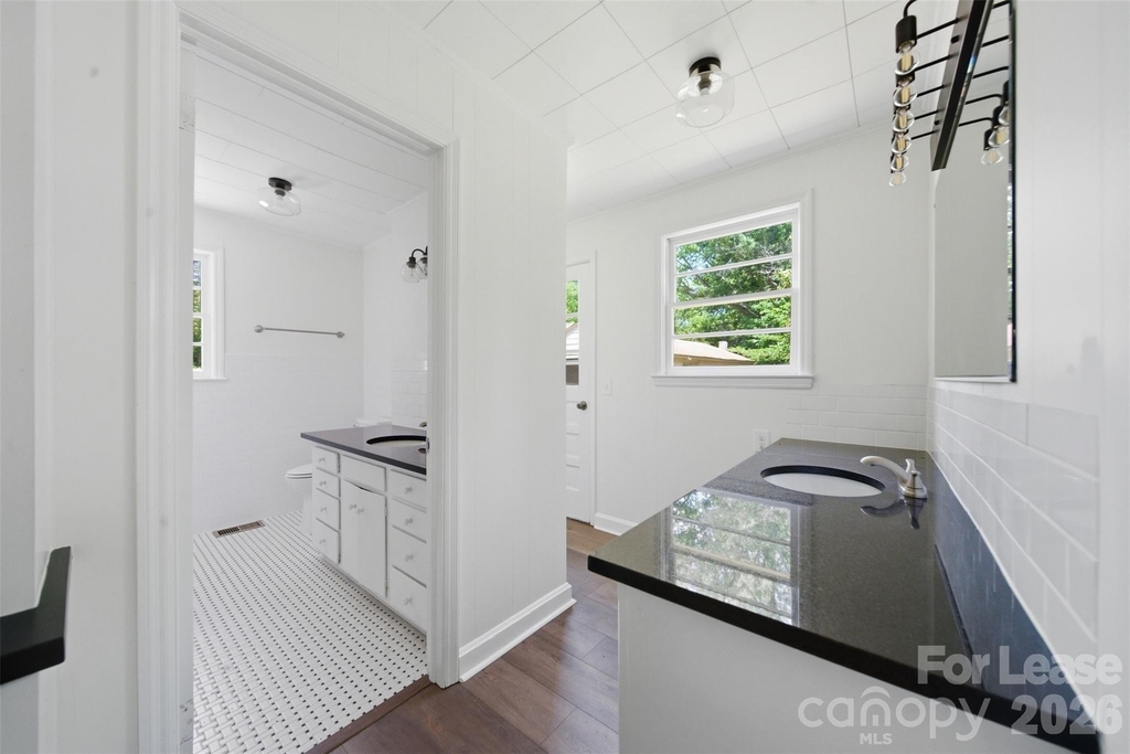2988 Great Falls Highway - Photo 17