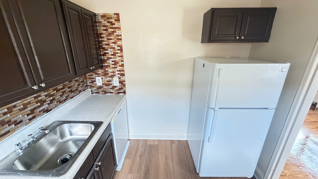 156-36 71st Avenue - Photo 5
