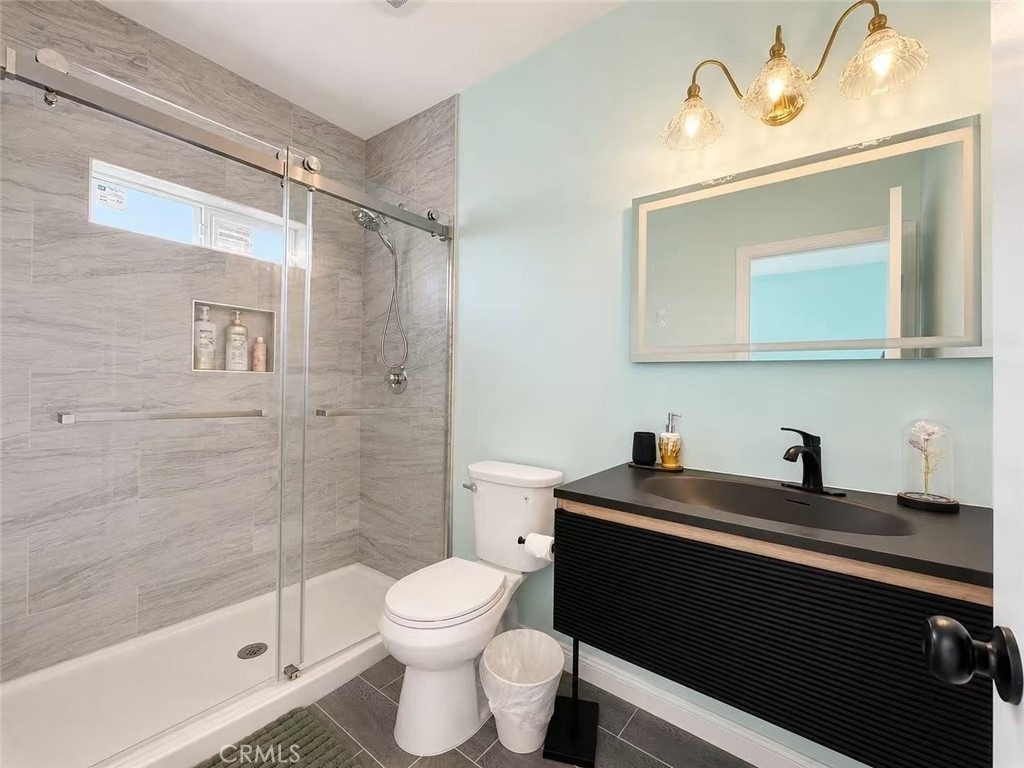 559 E Juanita - Photo 8
