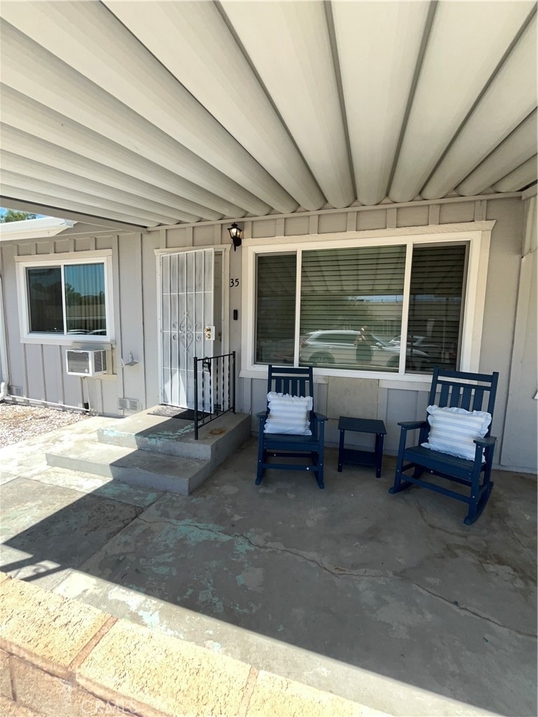 150 35 E Lakeshore - Photo 2