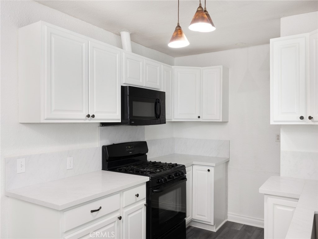 5020 Topanga Canyon Boulevard - Photo 10