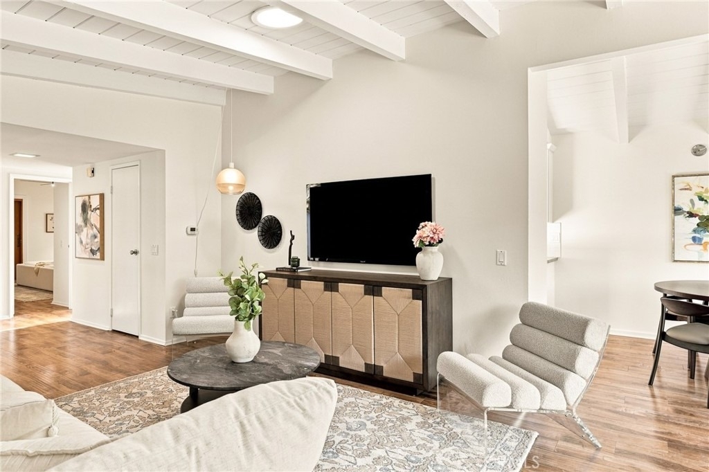 8518 Walnut - Photo 7