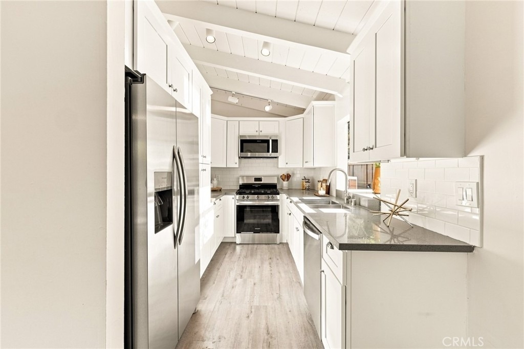 8518 Walnut - Photo 9