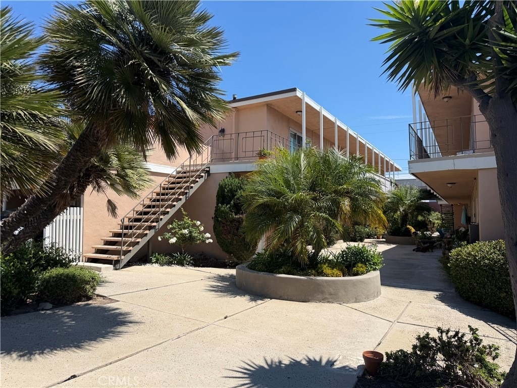 224 Lomita - Photo 1