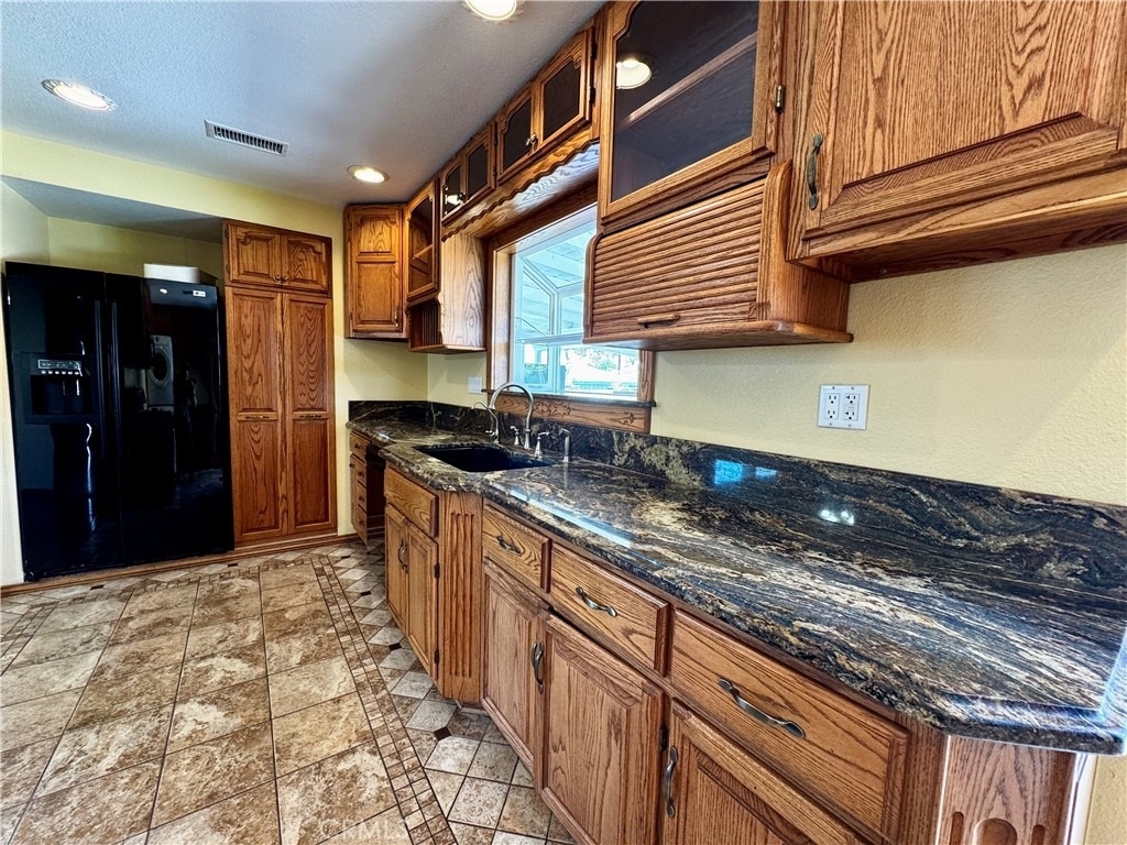 14414 Studebaker - Photo 6