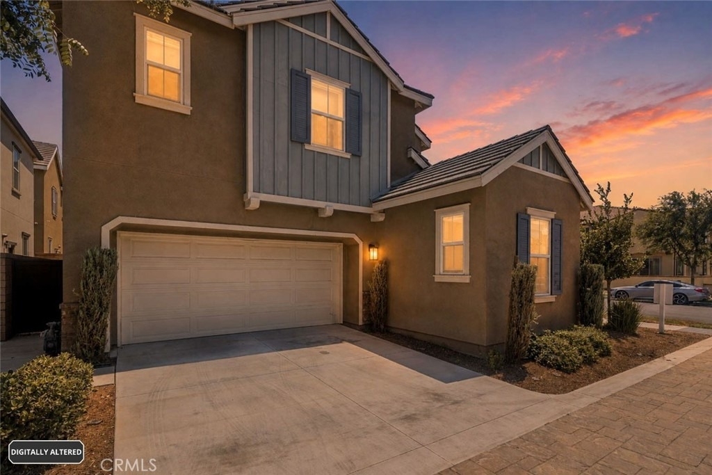 2811 E Kendall - Photo 0