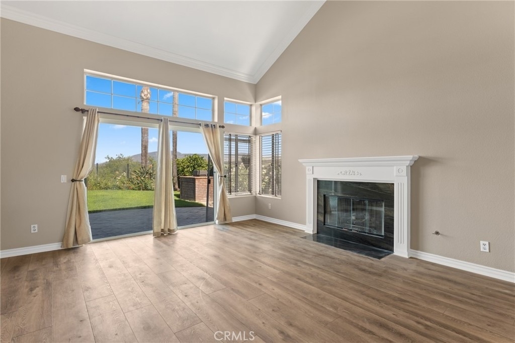 6430 Regents Court - Photo 10