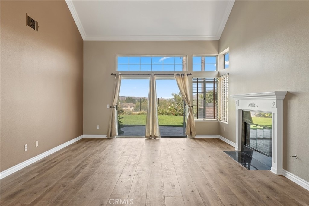 6430 Regents Court - Photo 9