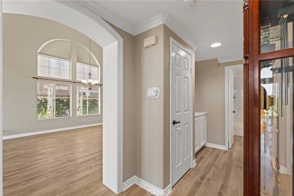 6430 Regents Court - Photo 18
