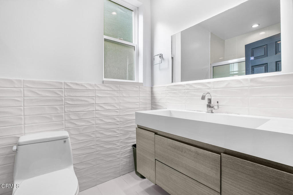 2748 Hollister Terrace - Photo 31