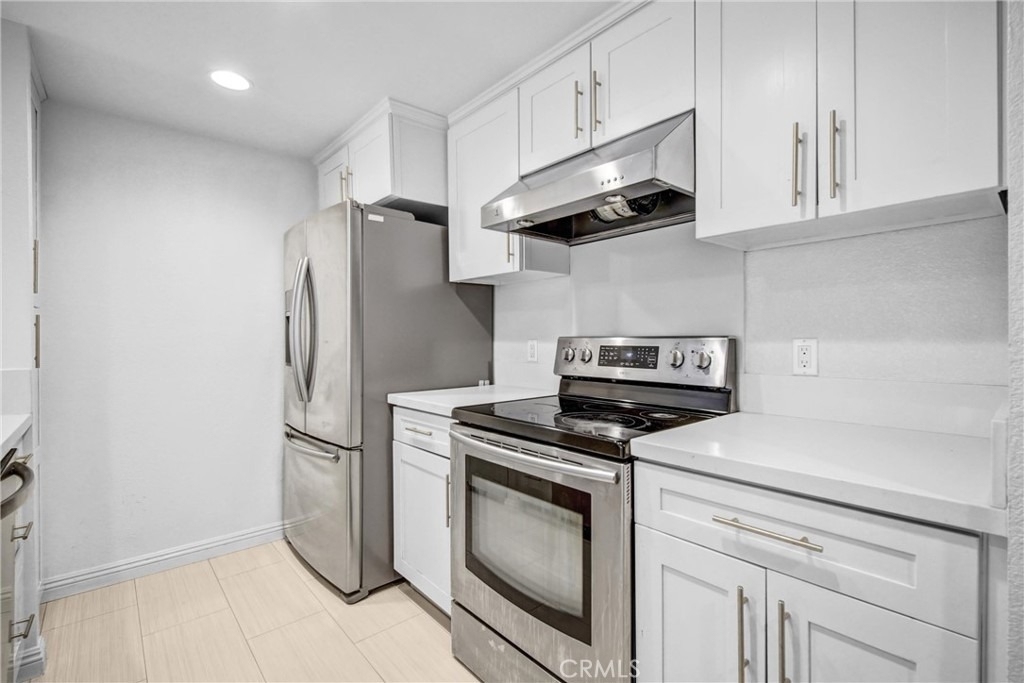 600 W 9th - Photo 3