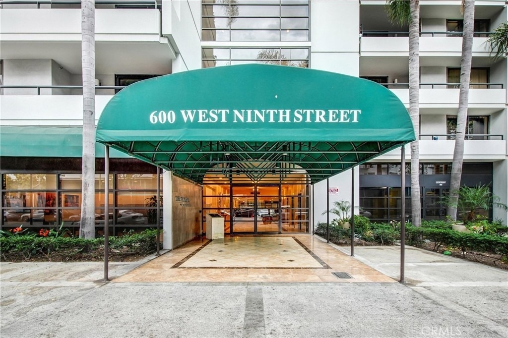 600 W 9th - Photo 19