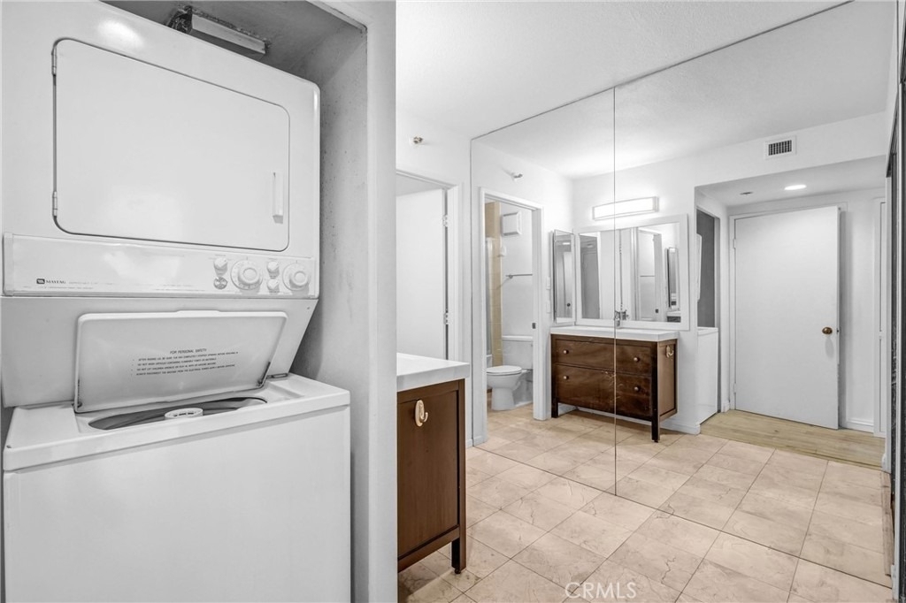 600 W 9th - Photo 12