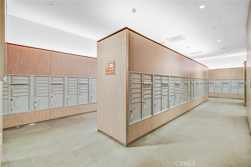 877 Francisco Street - Photo 17