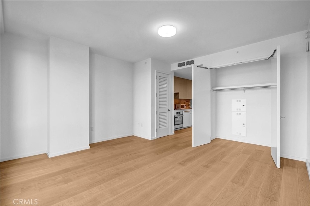 877 Francisco Street - Photo 9