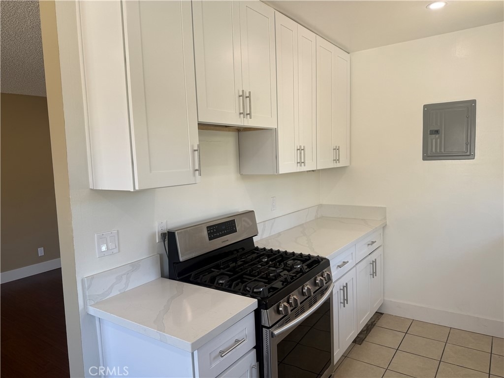 600 E Acacia Avenue - Photo 5