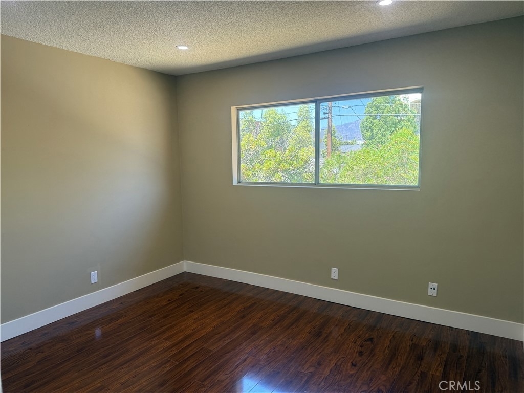 600 E Acacia Avenue - Photo 6