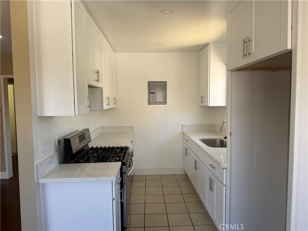 600 E Acacia Avenue - Photo 4
