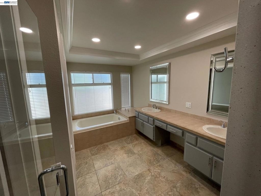 701 Glen Eagle Ct - Photo 8