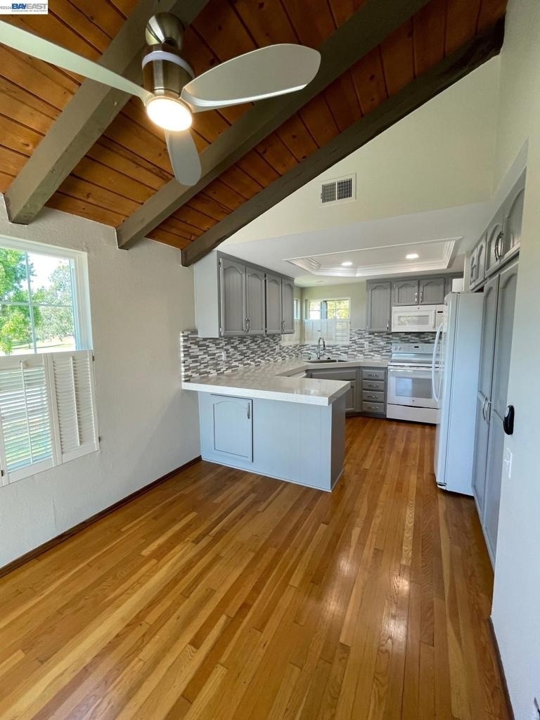 701 Glen Eagle Ct - Photo 9