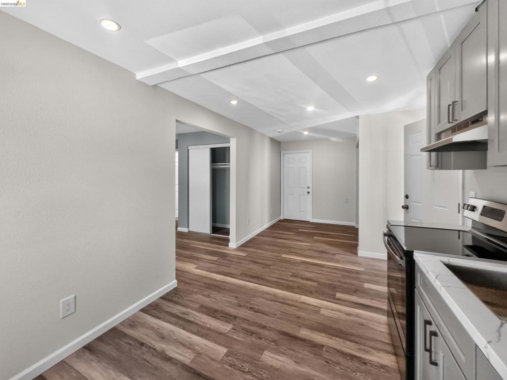 2322 Peachtree Cir - Photo 7