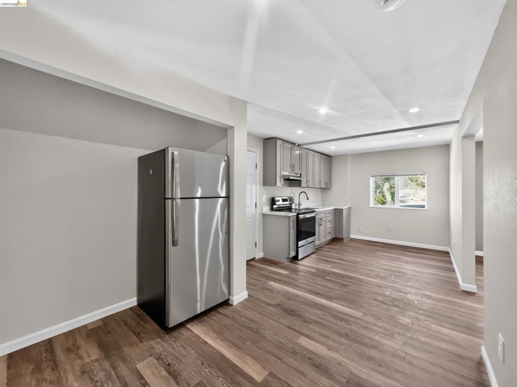 2322 Peachtree Cir - Photo 9