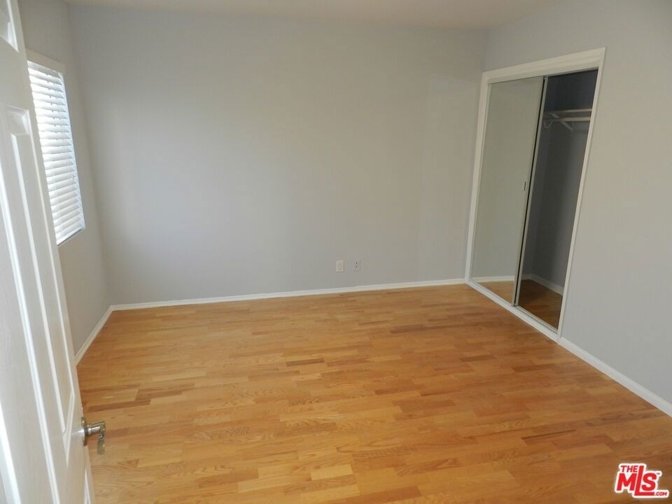 2711 Arizona Avenue - Photo 9