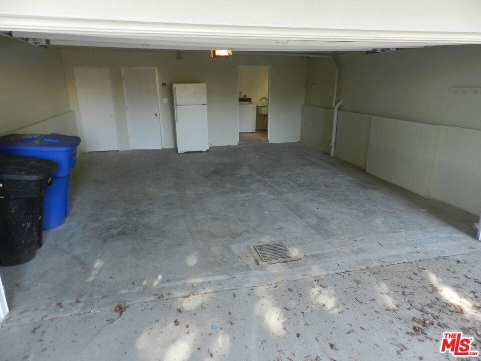 2711 Arizona Avenue - Photo 17